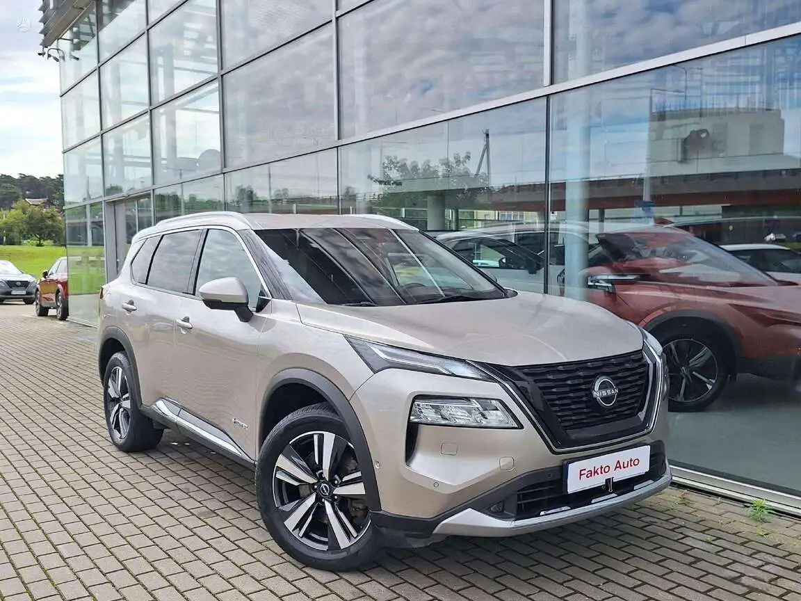NISSAN X-TRAIL