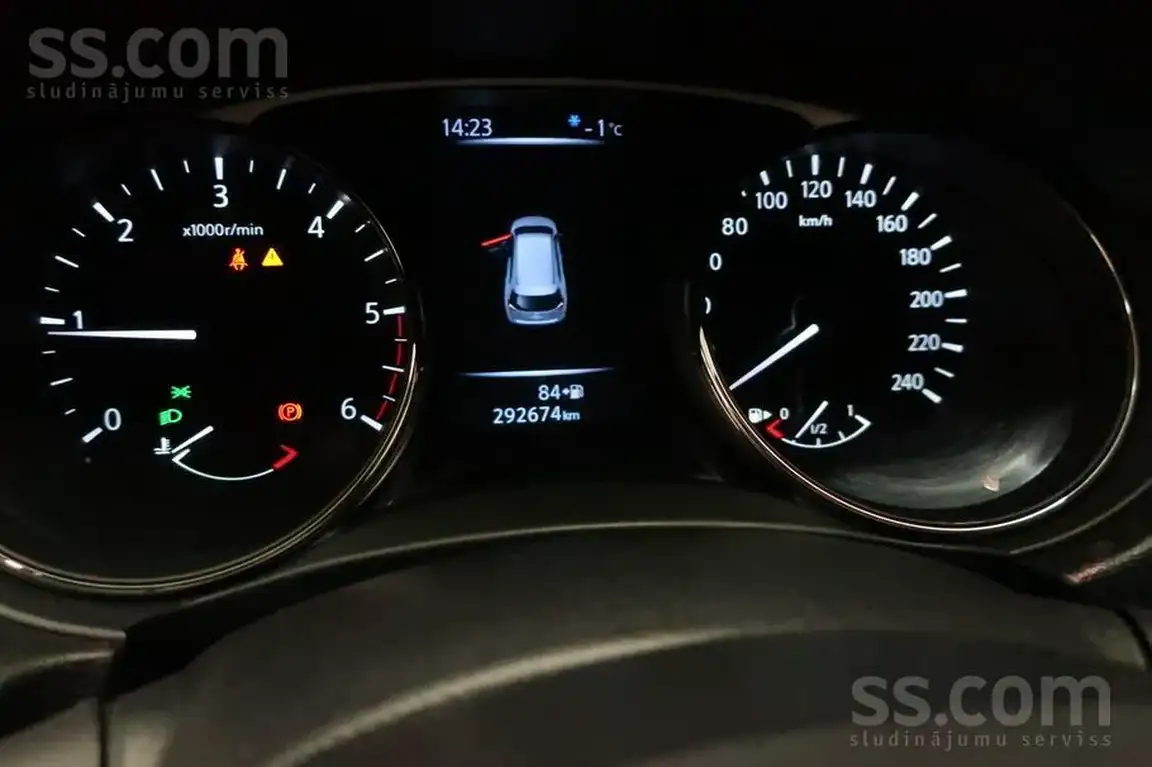 NISSAN X-TRAIL
