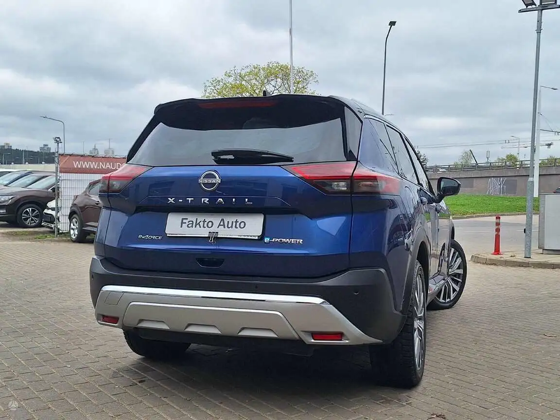 NISSAN X-TRAIL