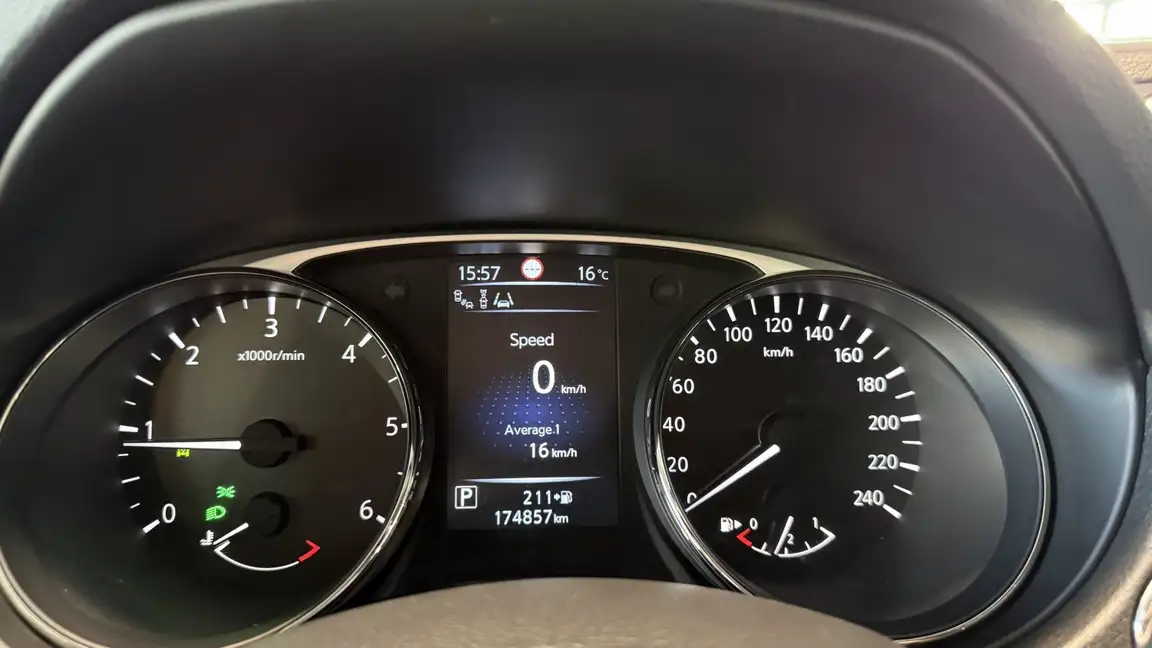 NISSAN X-TRAIL