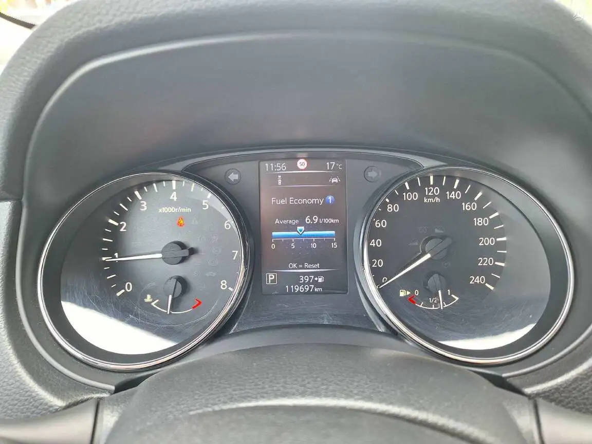 NISSAN X-TRAIL