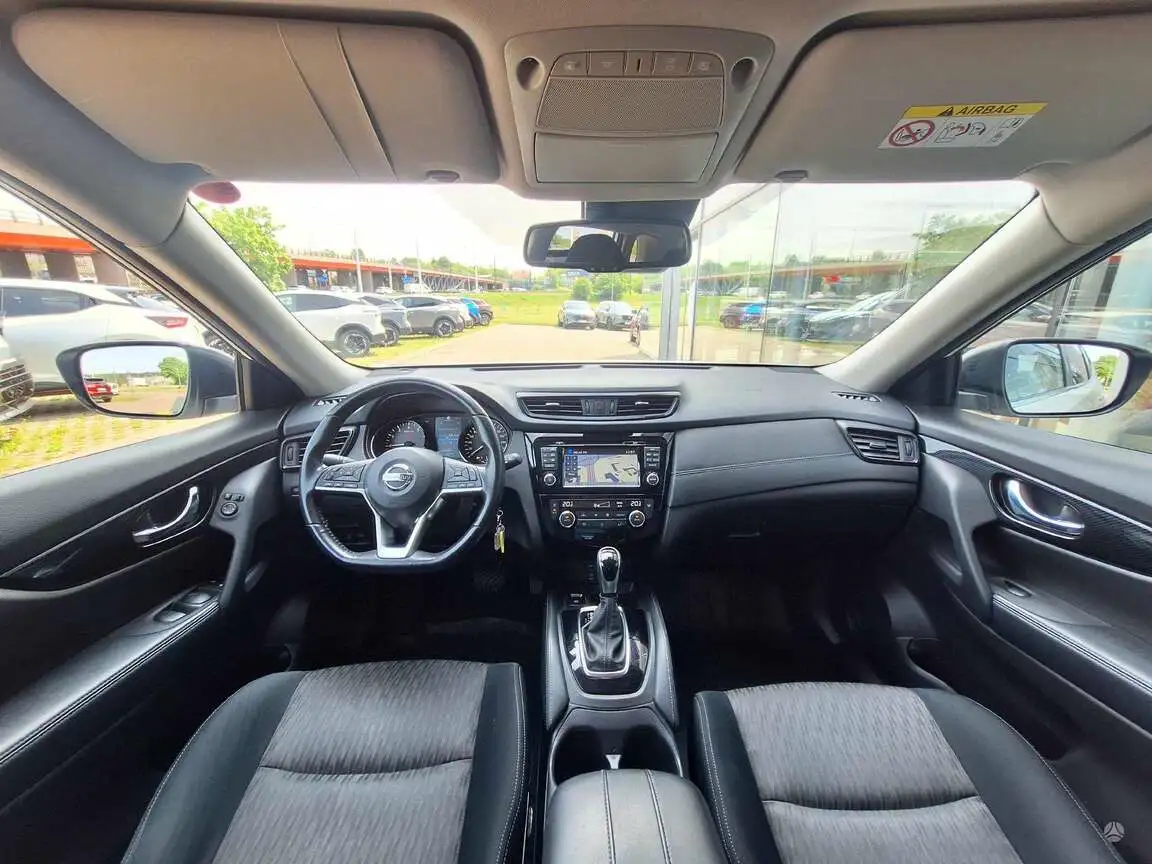 NISSAN X-TRAIL