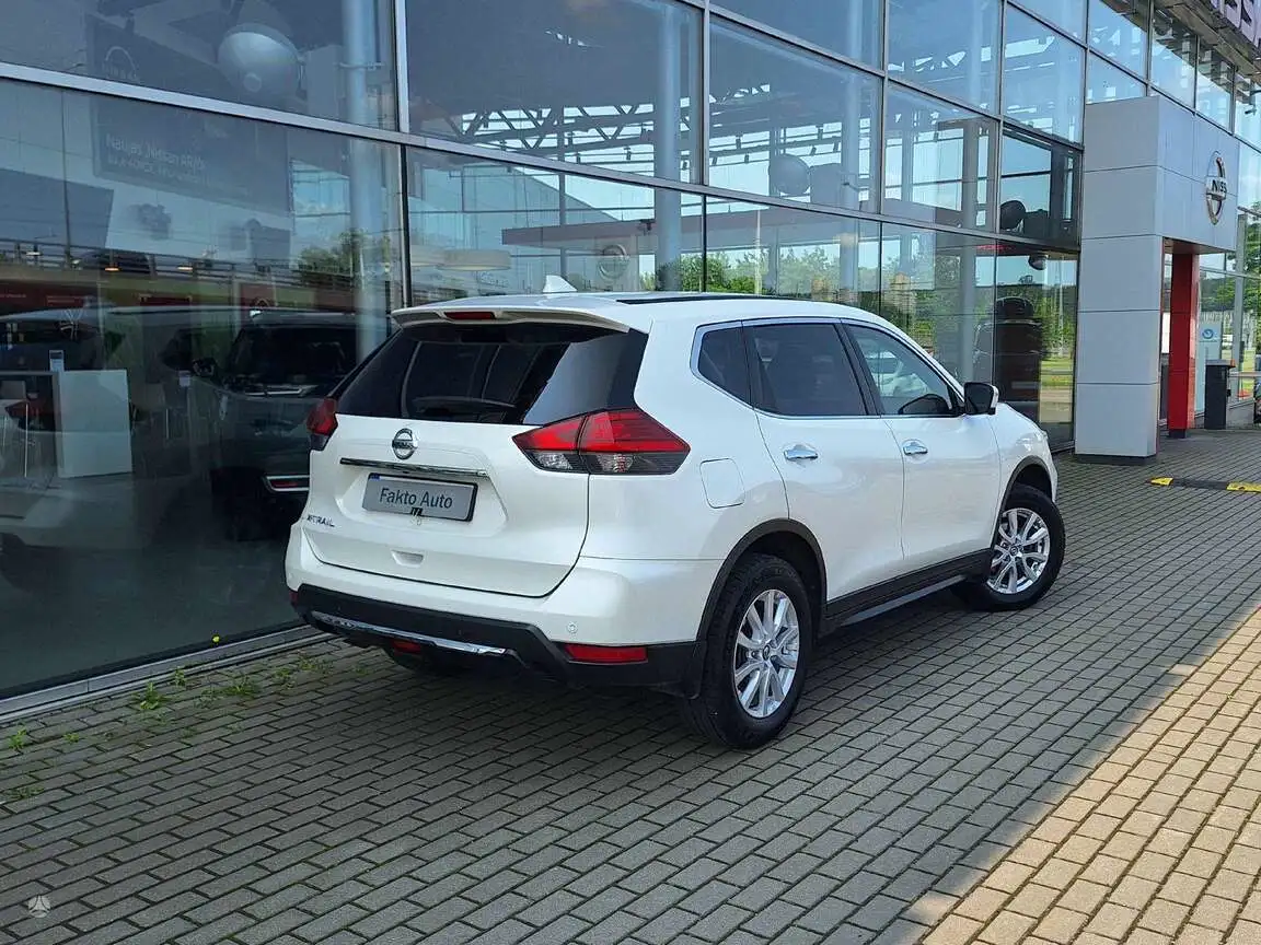 NISSAN X-TRAIL