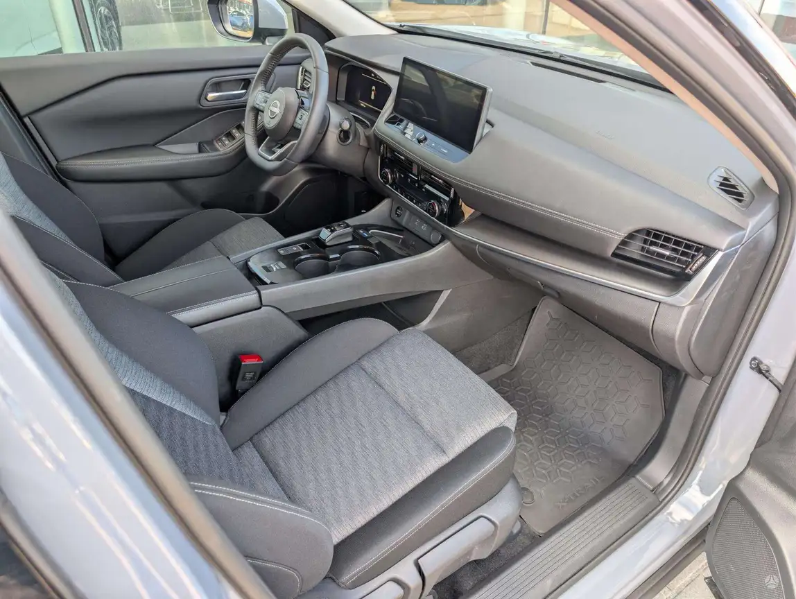 NISSAN X-TRAIL