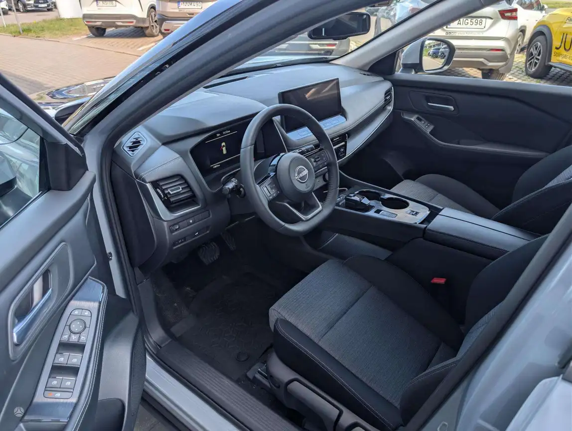 NISSAN X-TRAIL