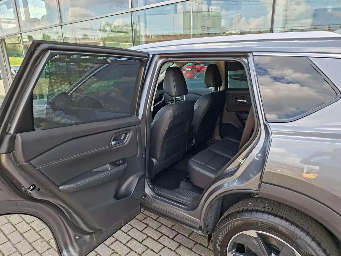 NISSAN X-TRAIL