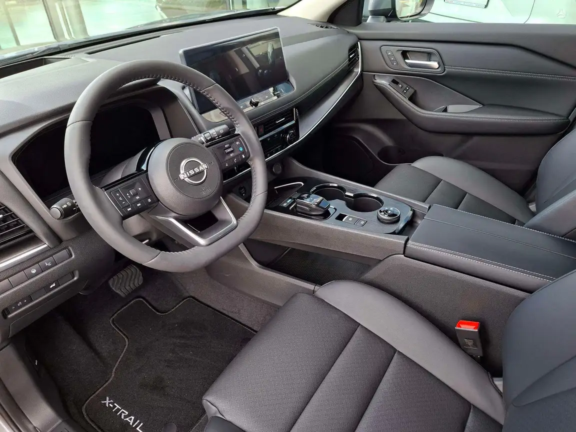NISSAN X-TRAIL