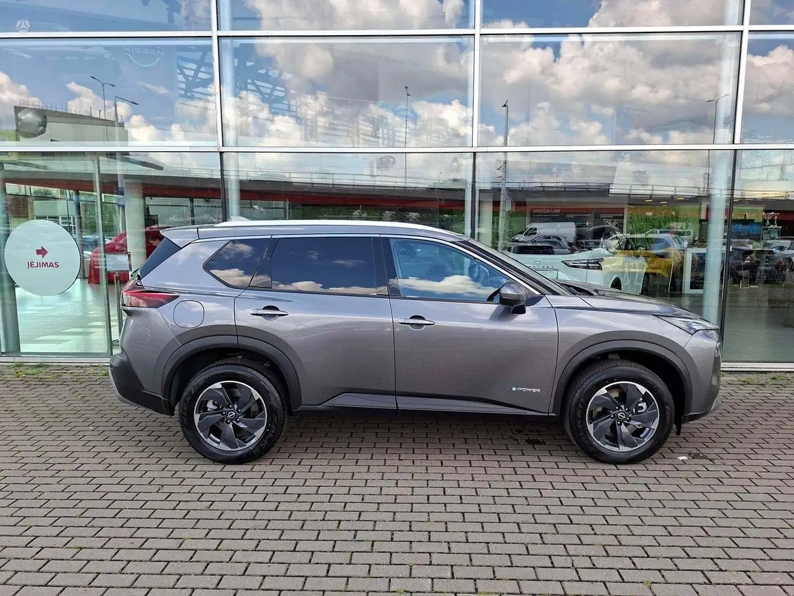 NISSAN X-TRAIL