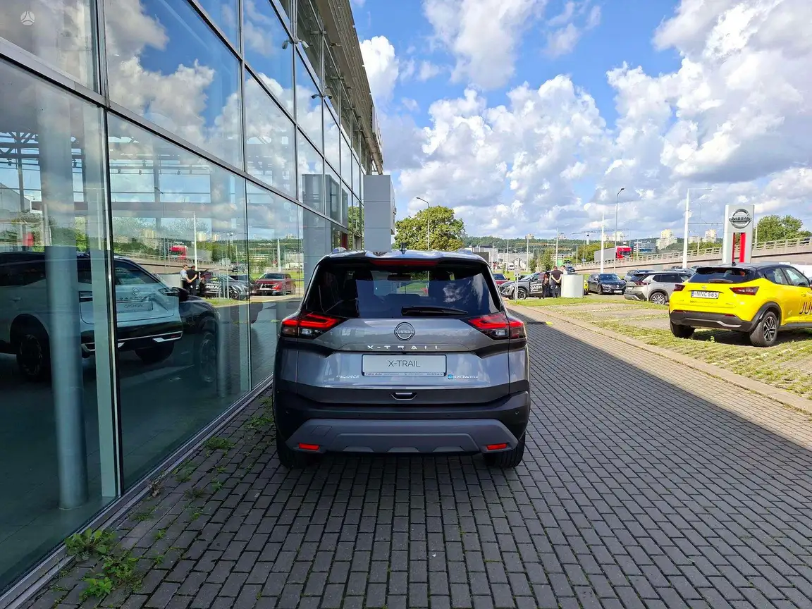 NISSAN X-TRAIL