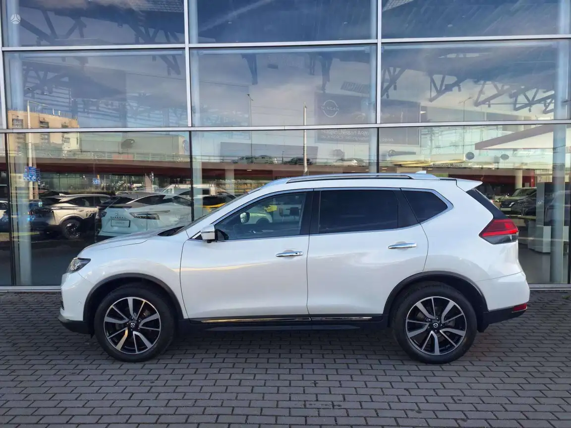 NISSAN X-TRAIL