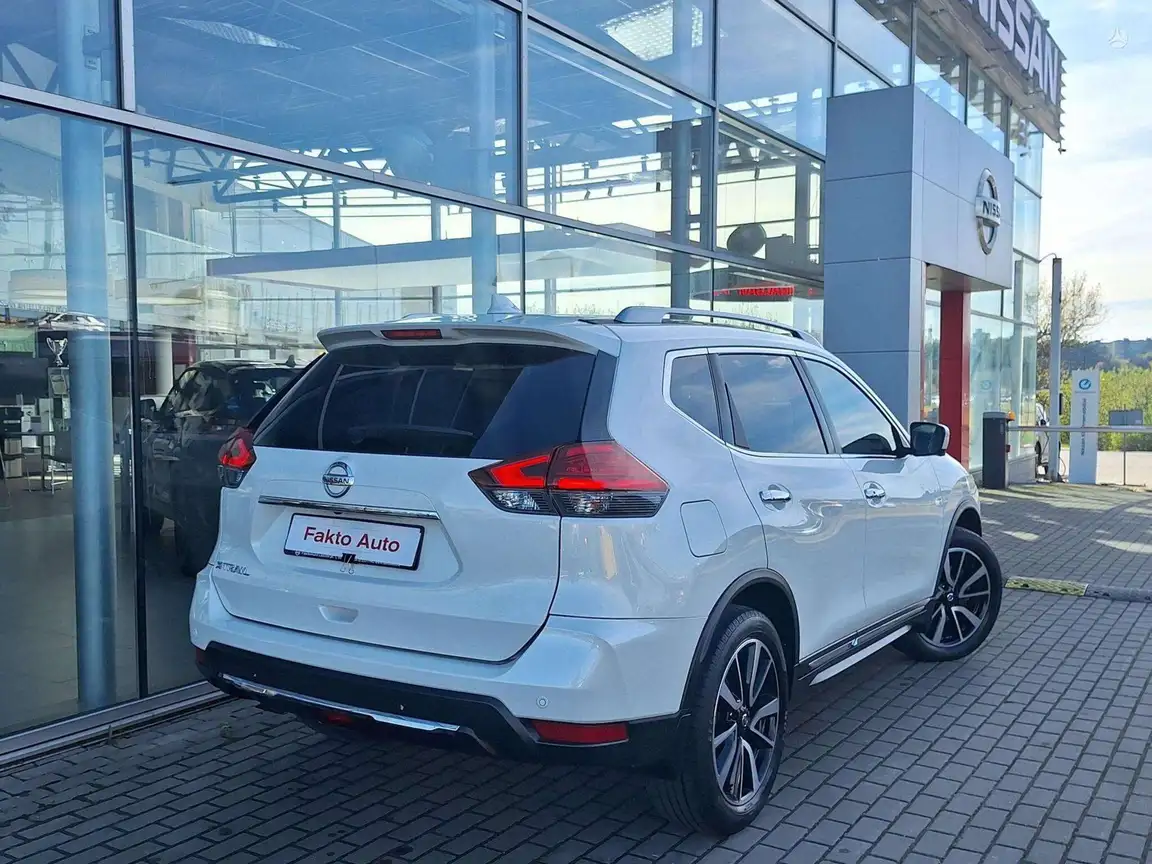 NISSAN X-TRAIL