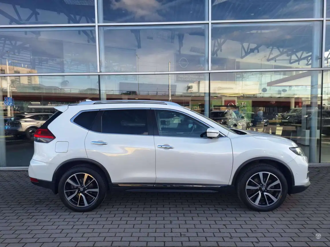 NISSAN X-TRAIL