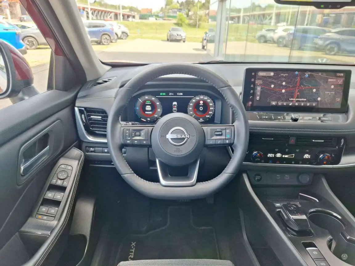 NISSAN X-TRAIL