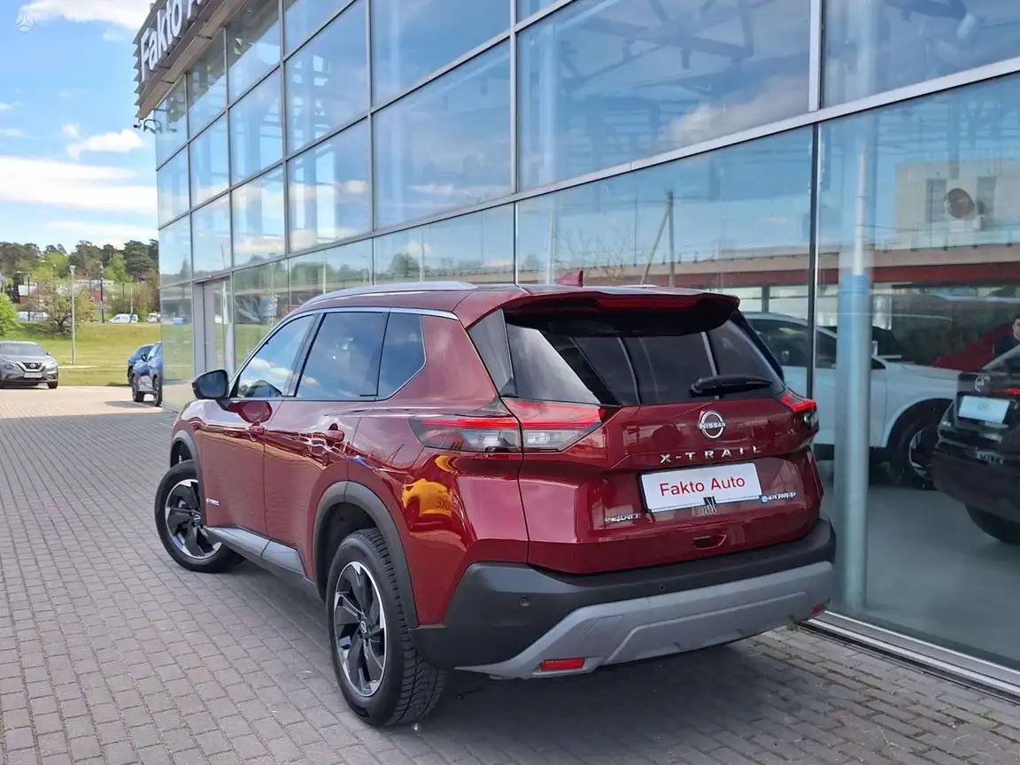 NISSAN X-TRAIL