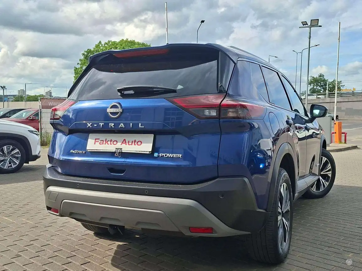 NISSAN X-TRAIL