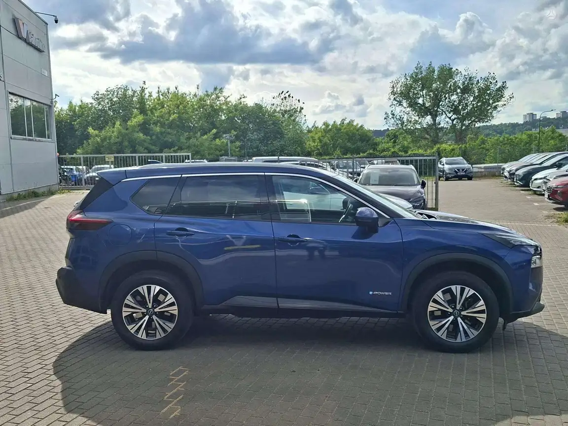 NISSAN X-TRAIL