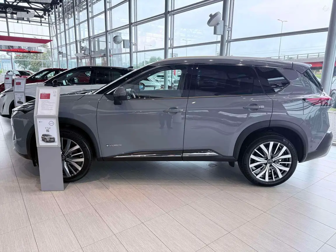 NISSAN X-TRAIL