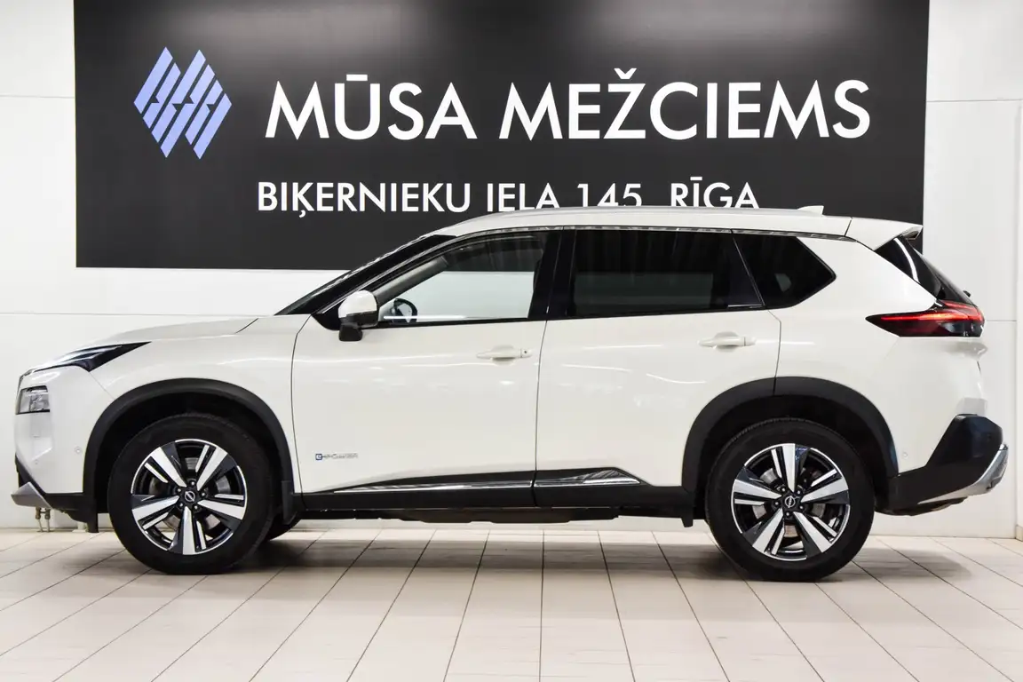NISSAN X-TRAIL