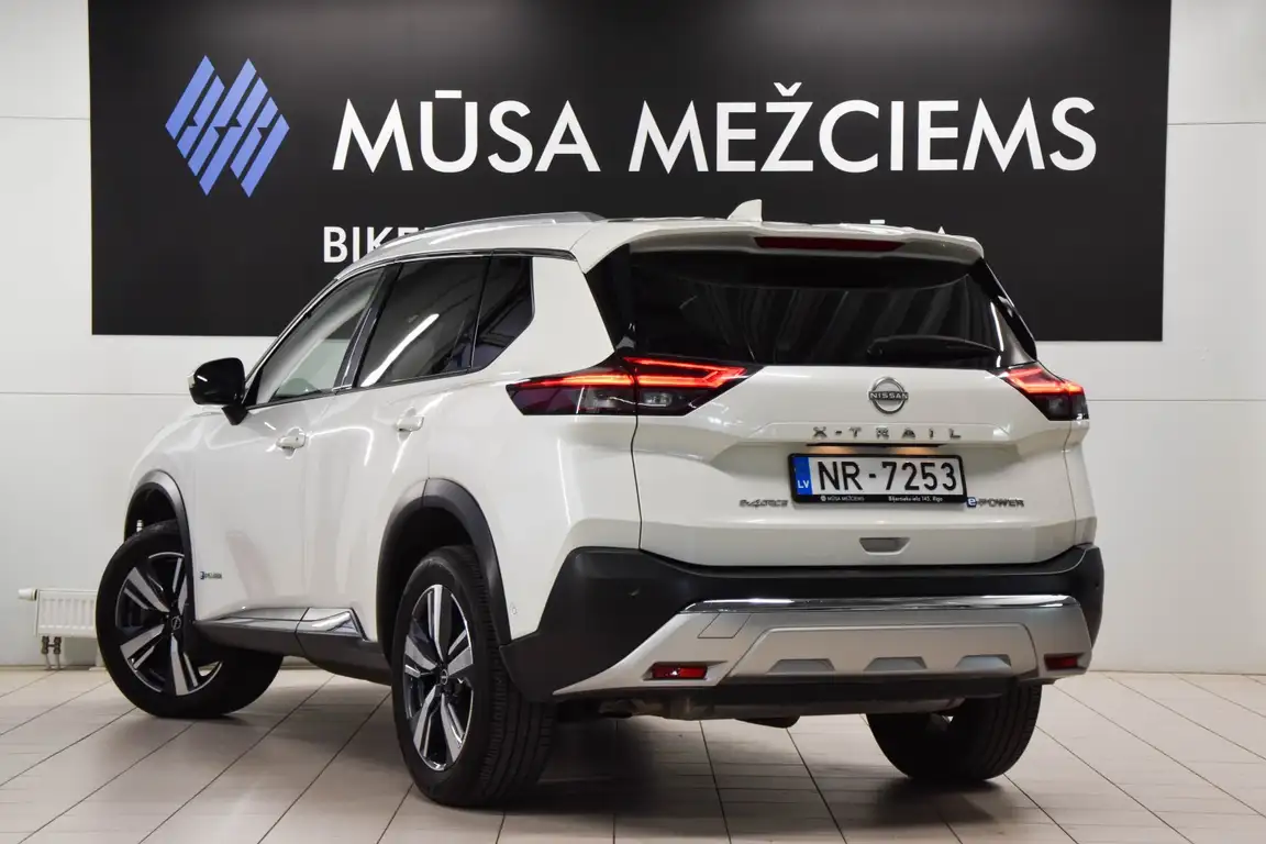 NISSAN X-TRAIL