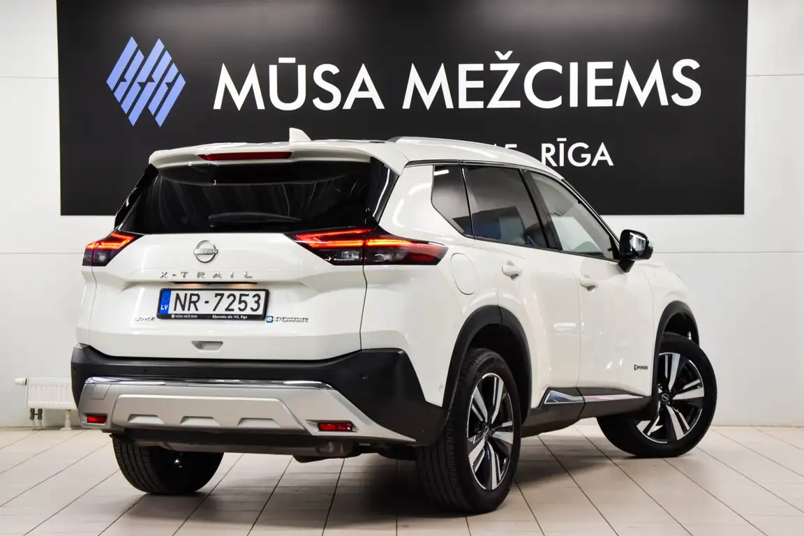 NISSAN X-TRAIL