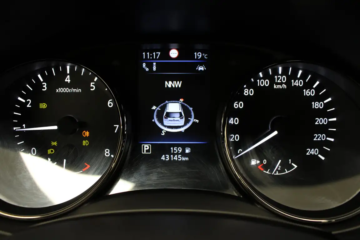 NISSAN X-TRAIL
