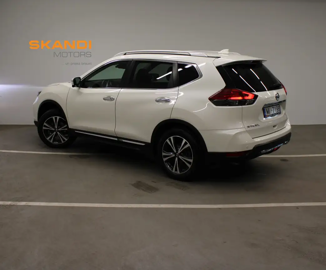 NISSAN X-TRAIL