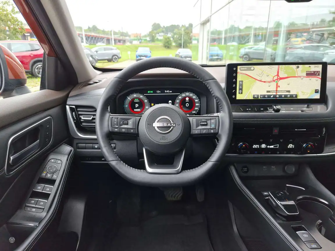 NISSAN X-TRAIL