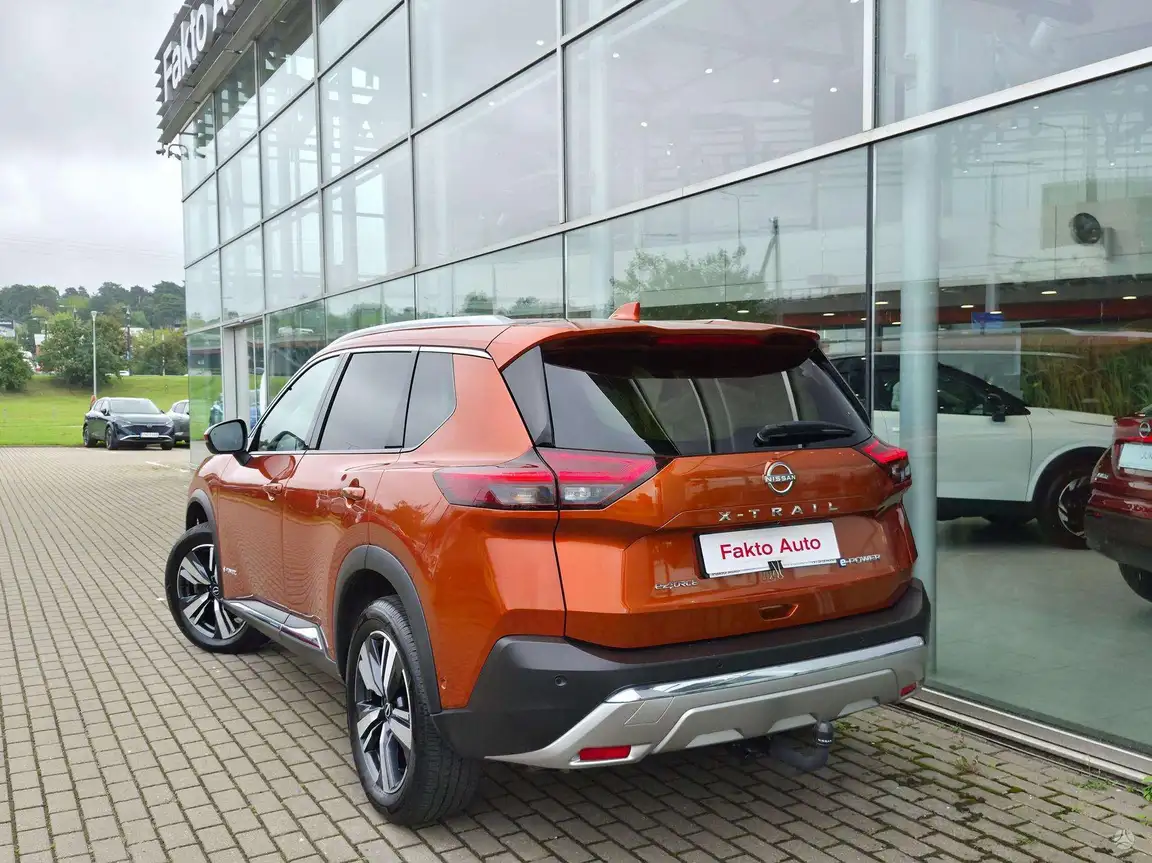 NISSAN X-TRAIL