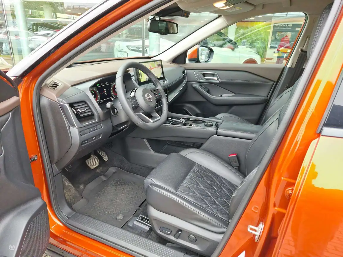 NISSAN X-TRAIL