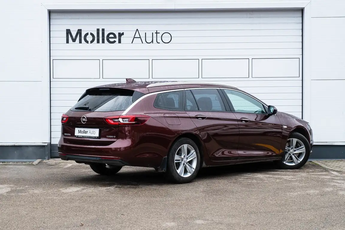 OPEL INSIGNIA