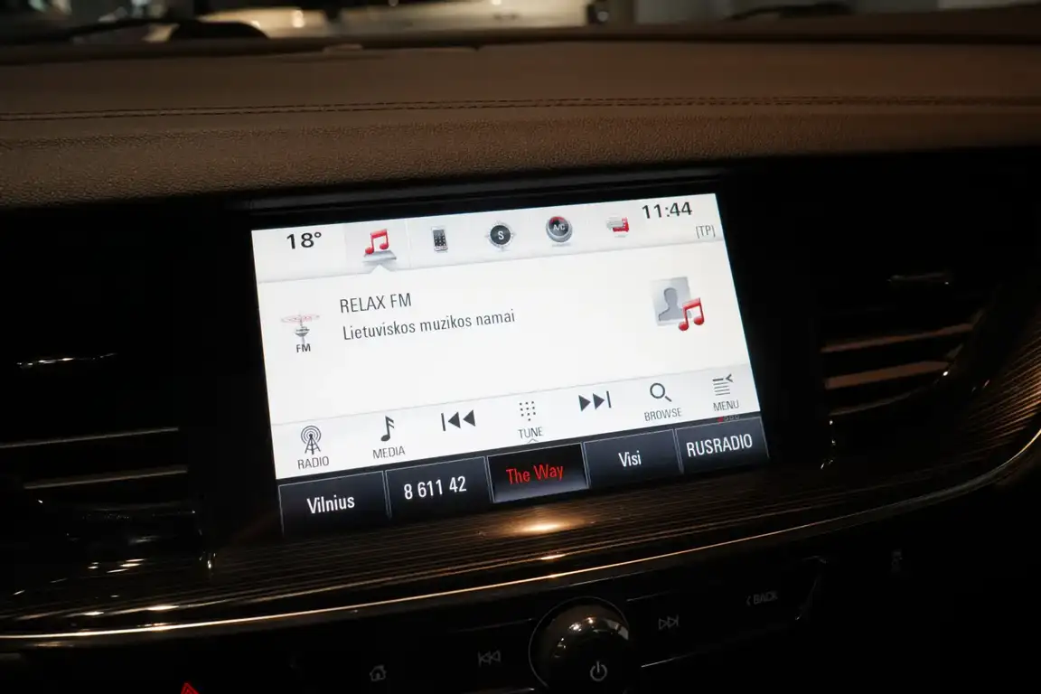 OPEL INSIGNIA