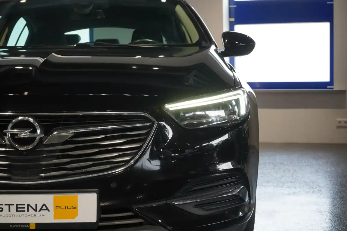OPEL INSIGNIA