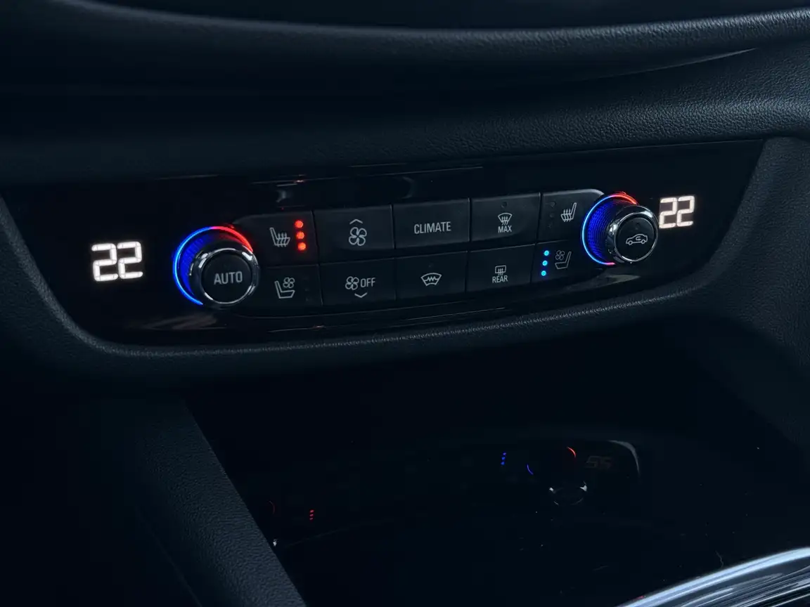 OPEL INSIGNIA OPC