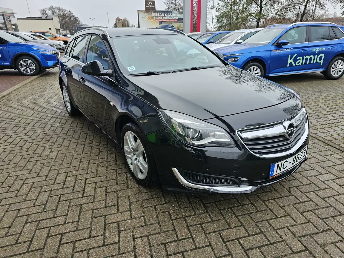 OPEL INSIGNIA SPORTS TOURER