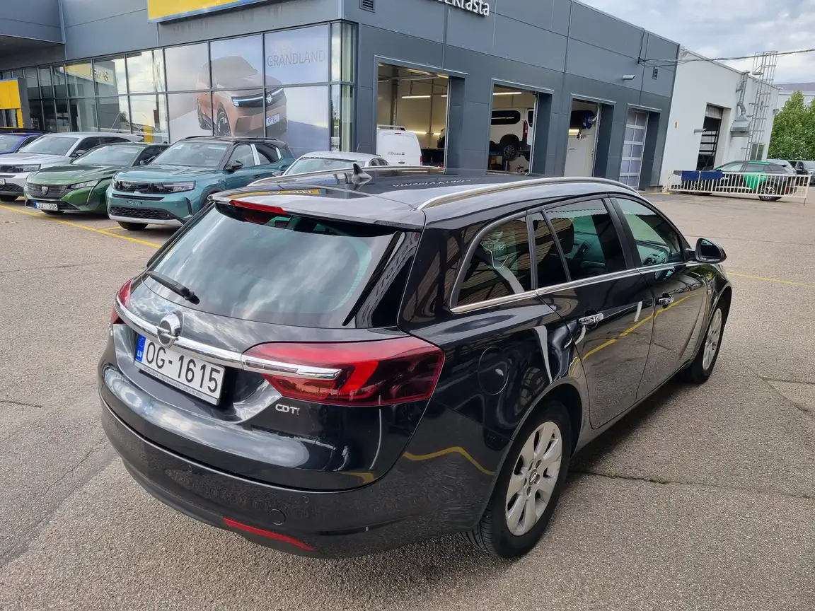 OPEL INSIGNIA