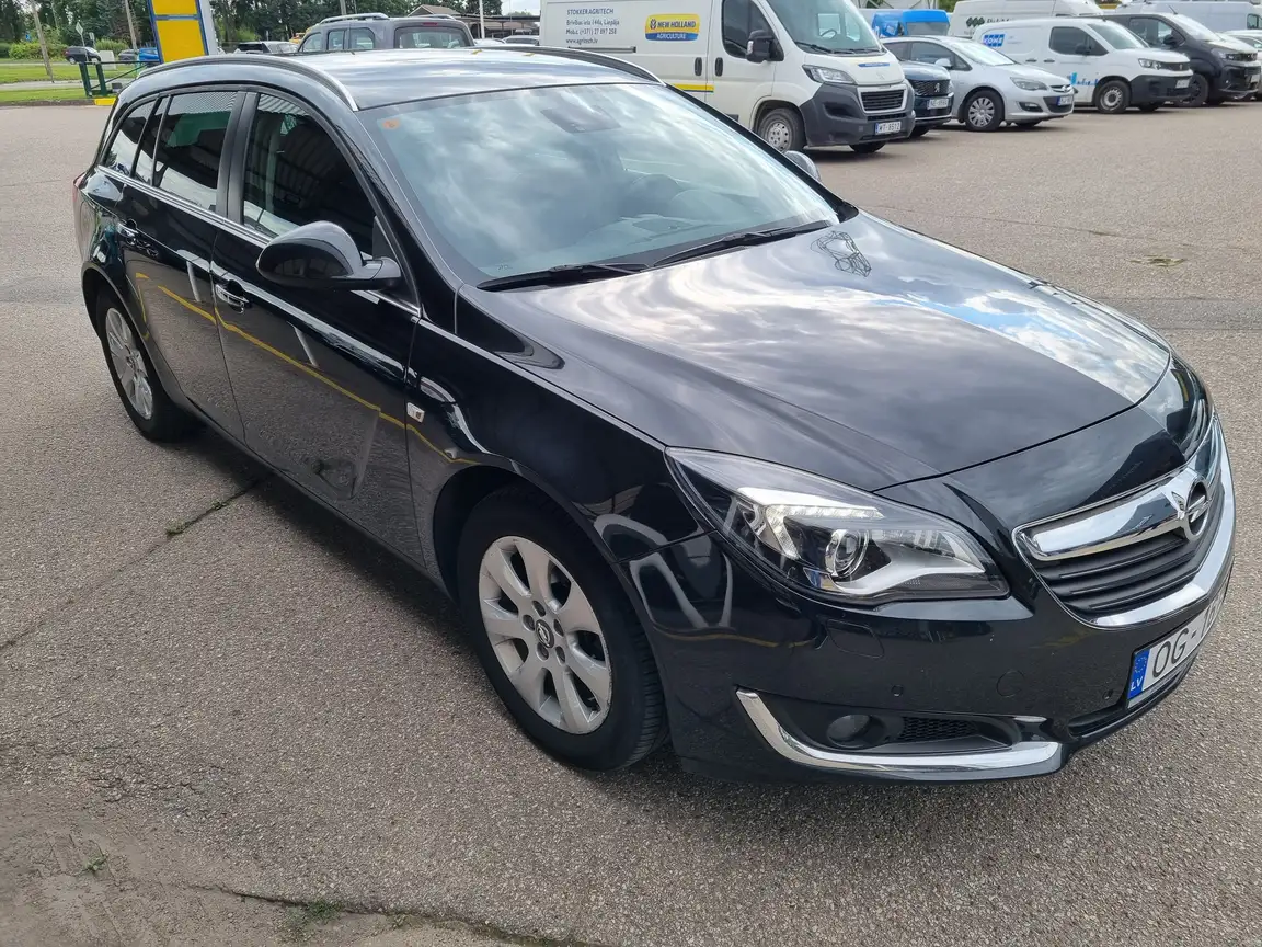 OPEL INSIGNIA