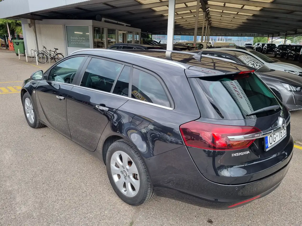 OPEL INSIGNIA