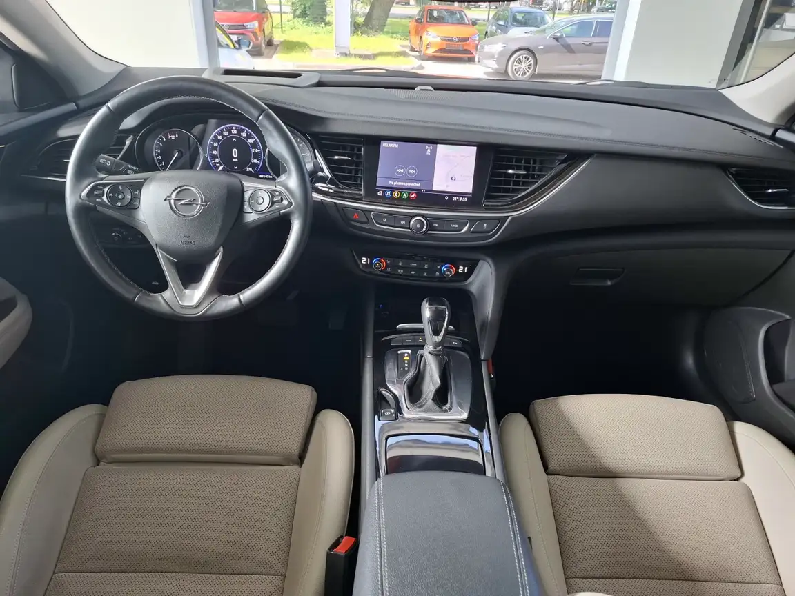 OPEL INSIGNIA