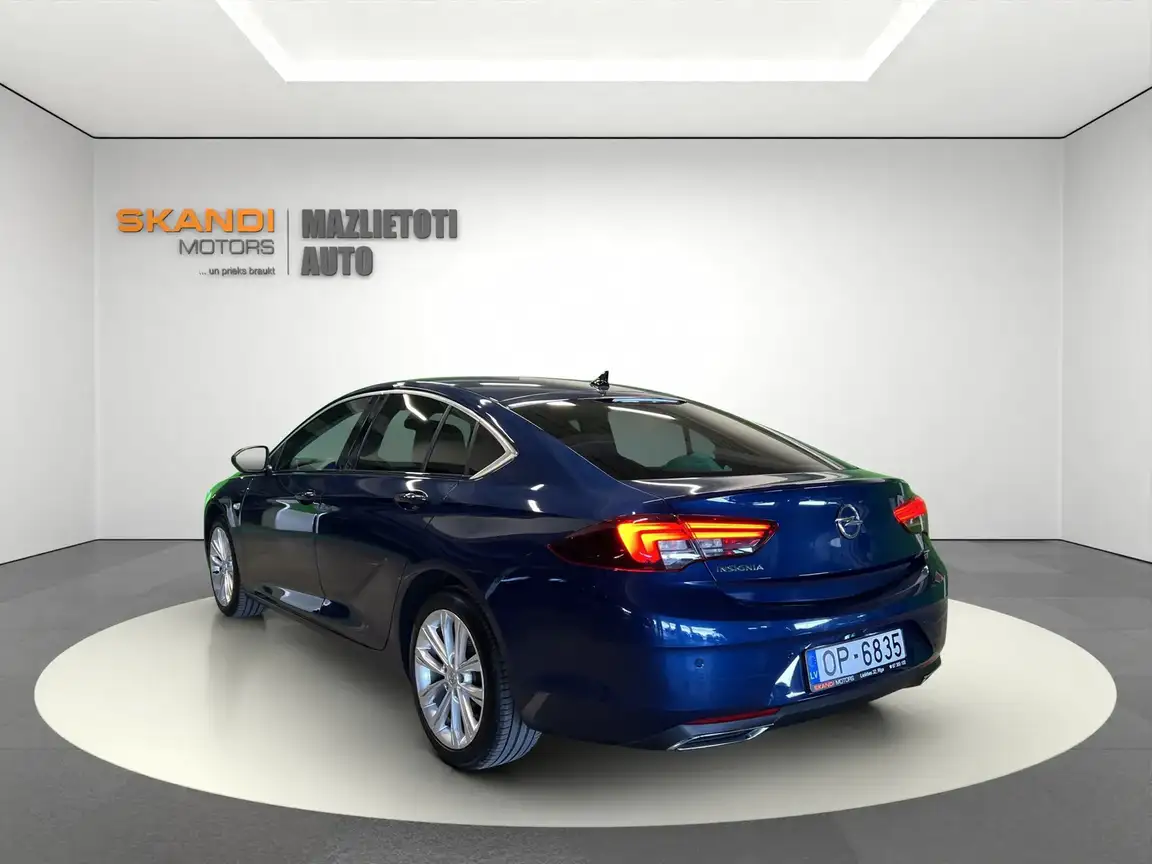 OPEL INSIGNIA