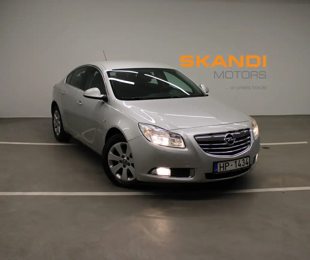 OPEL INSIGNIA
