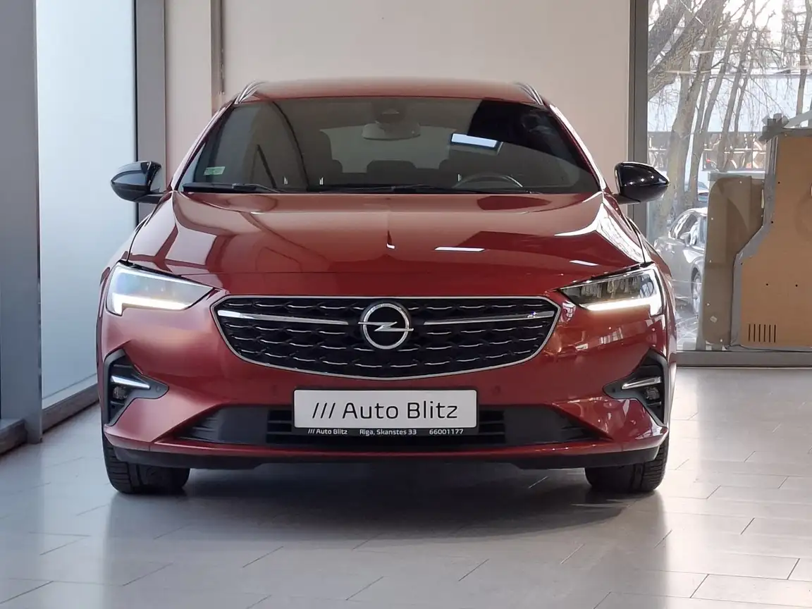 OPEL INSIGNIA