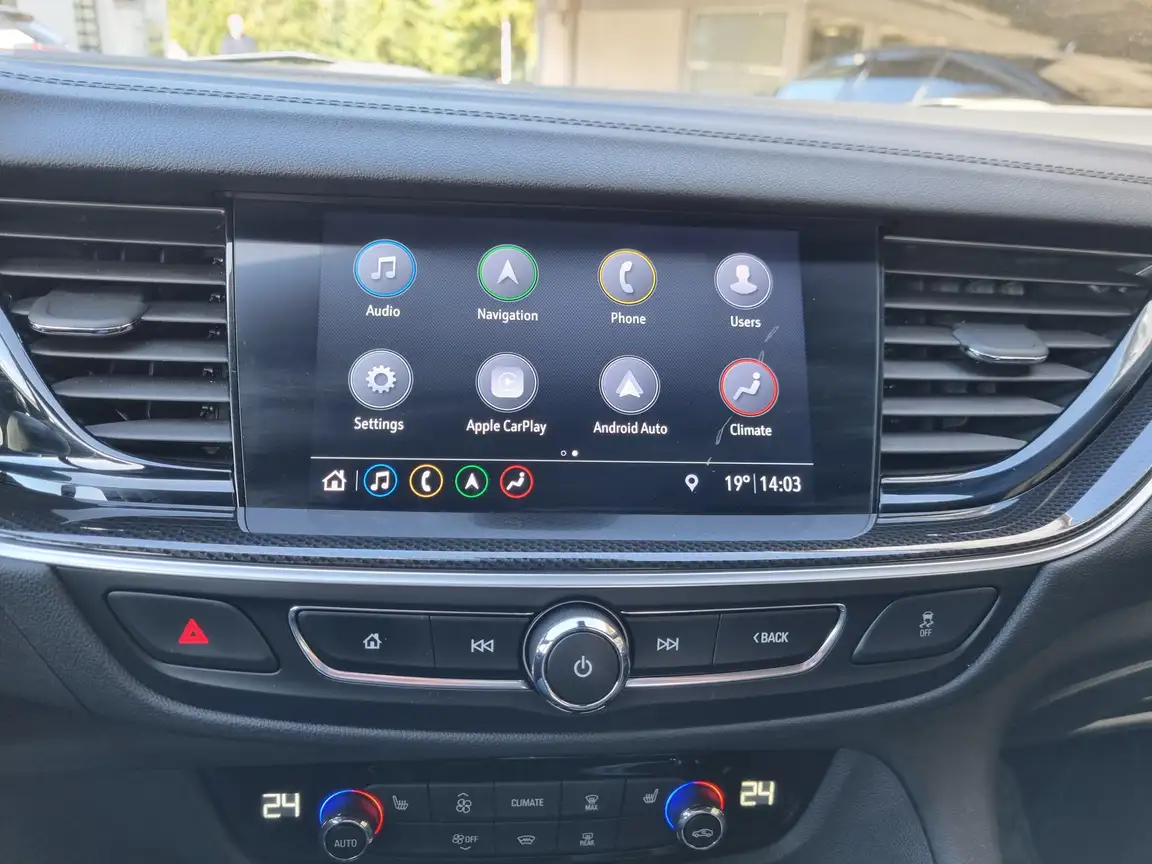 OPEL INSIGNIA