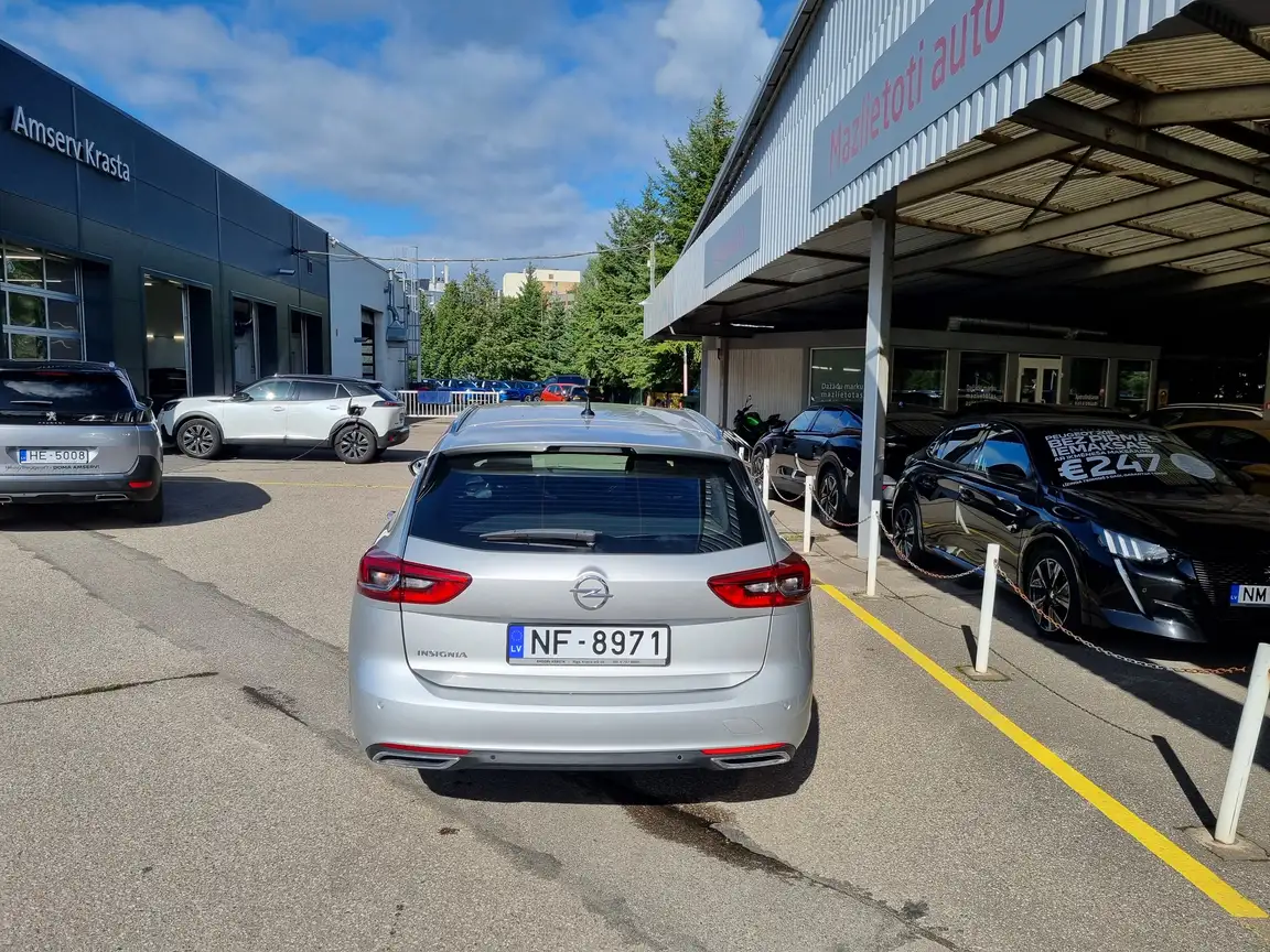 OPEL INSIGNIA