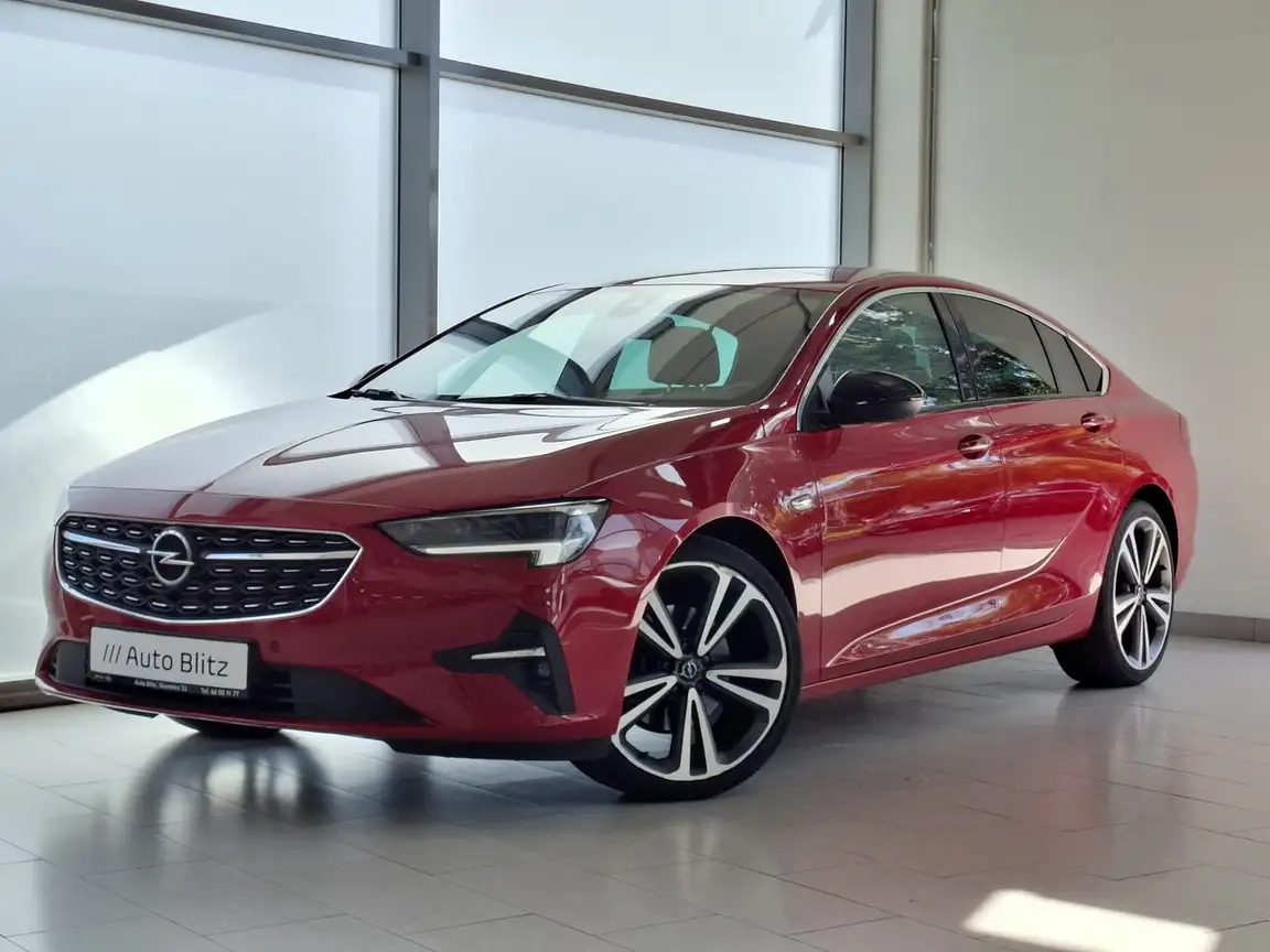 OPEL INSIGNIA