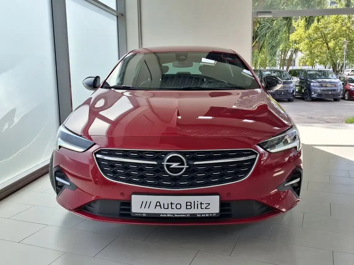 OPEL INSIGNIA