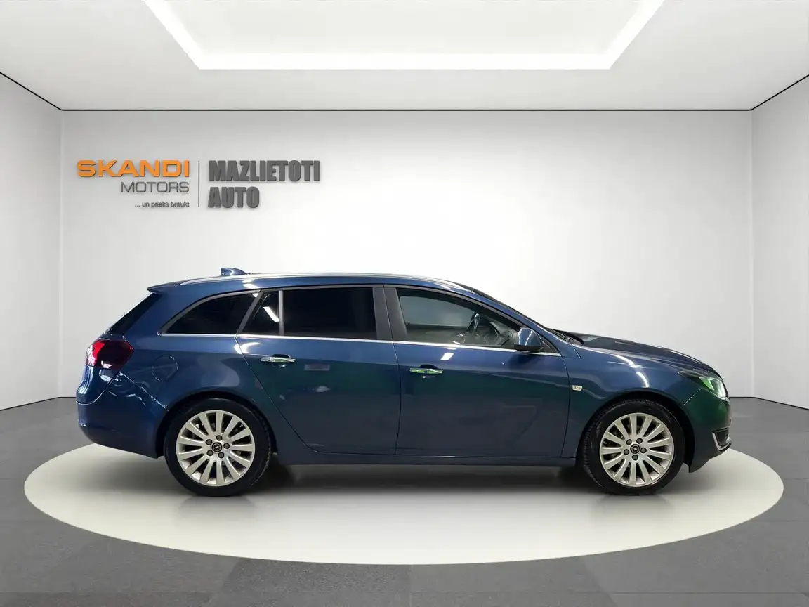 OPEL INSIGNIA