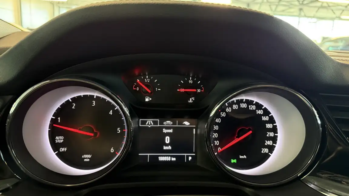 OPEL INSIGNIA