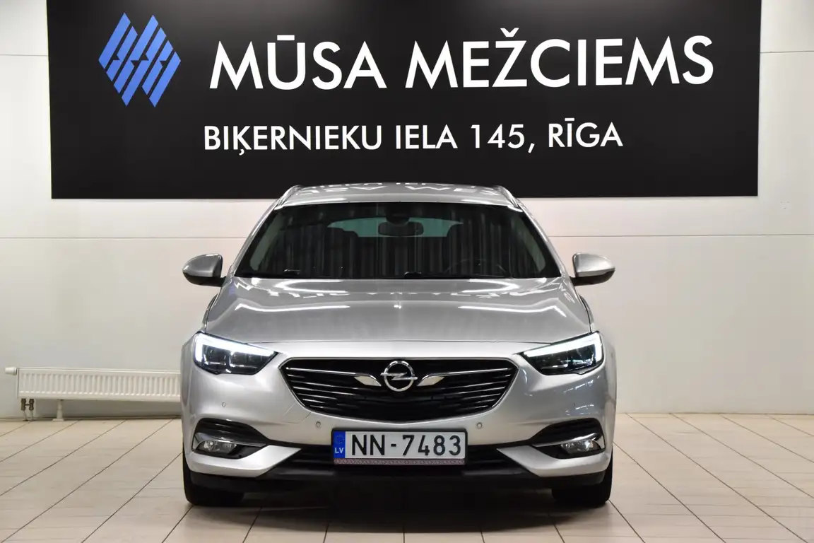 OPEL INSIGNIA