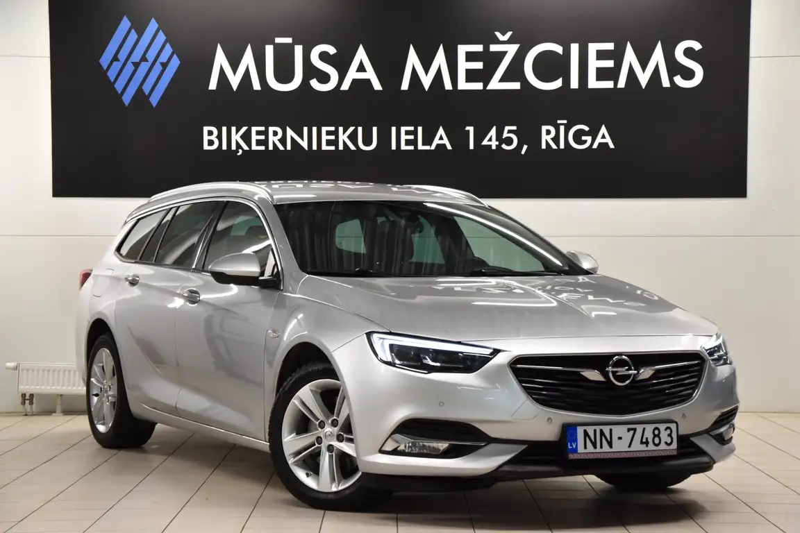OPEL INSIGNIA