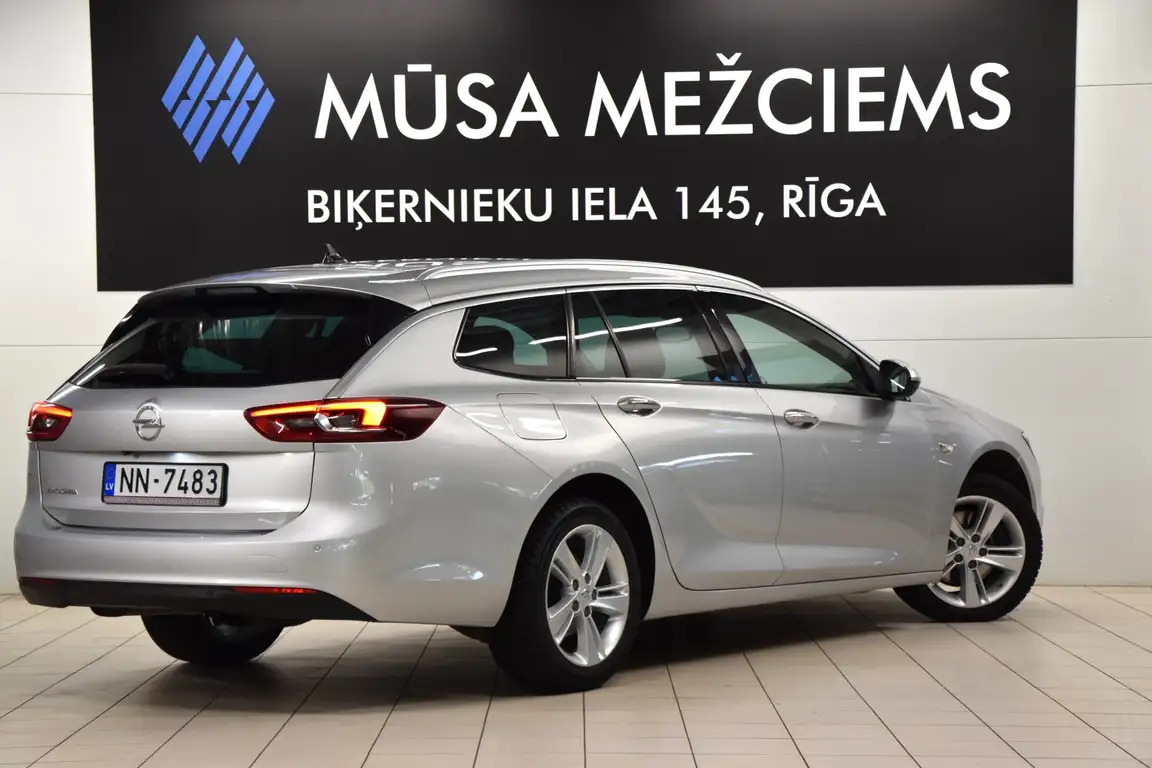 OPEL INSIGNIA